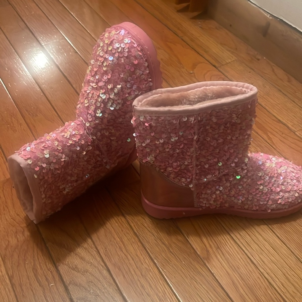 barbie pink sparkle boots size 4